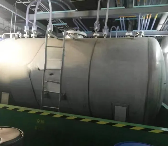 PTFE spray lining reactor