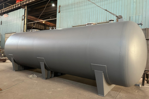 Capacity selection and installation precautions for steel lined plastic storage tanks