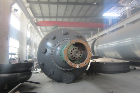 ما هي مشاكل تنظيف صهاريج تخزين PTFE المبطنة بالفولاذ