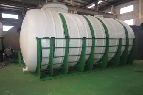 What are the commonly used industries for plastic PE storage tanks