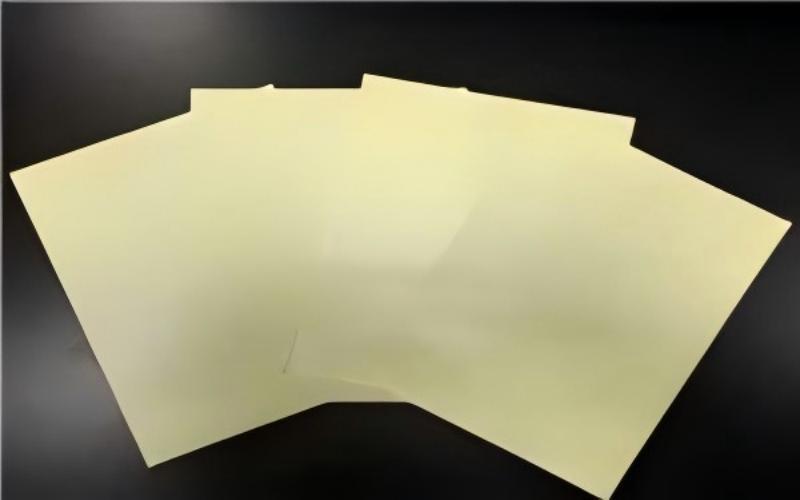 Fibra de aramida de alta durabilidad para material protector.