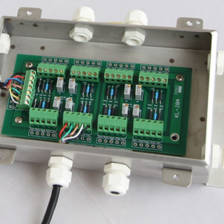 Aluminum Junction box for scale