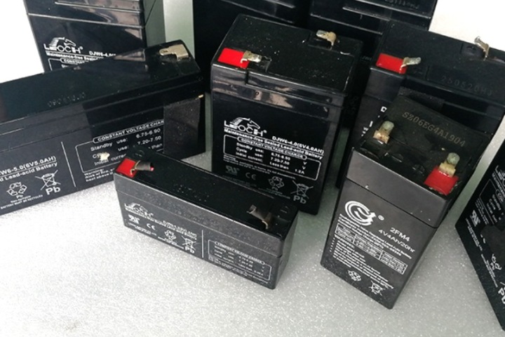 Améliorez les performances de pesage : les poids de balance et la série de batteries de CZNewton offrent une meilleure expérience aux clients