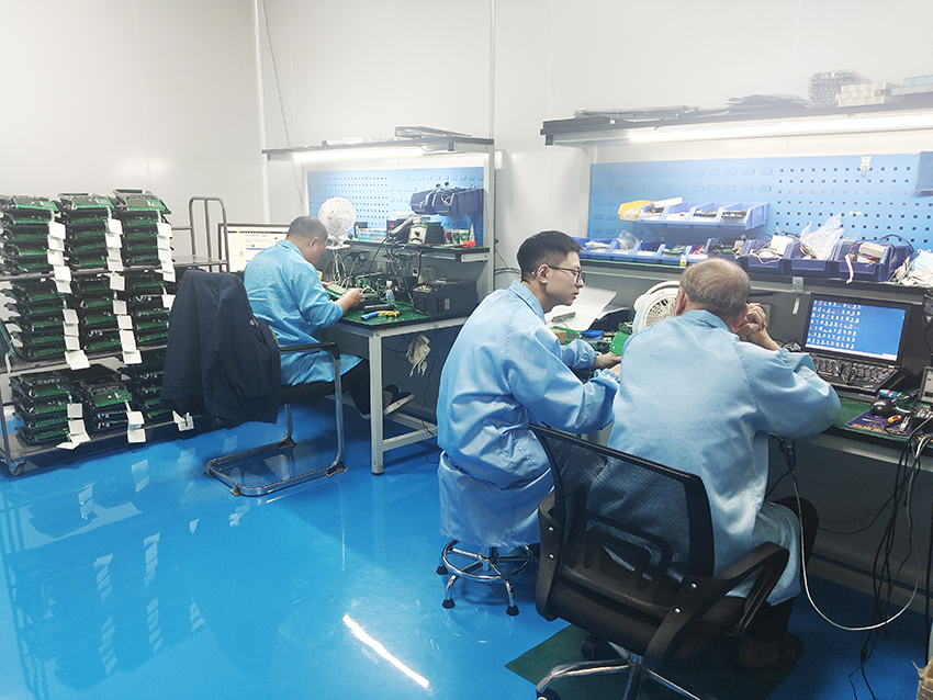 Dust-free electronic workshop put into operation Dust-free electronic workshop put into operation