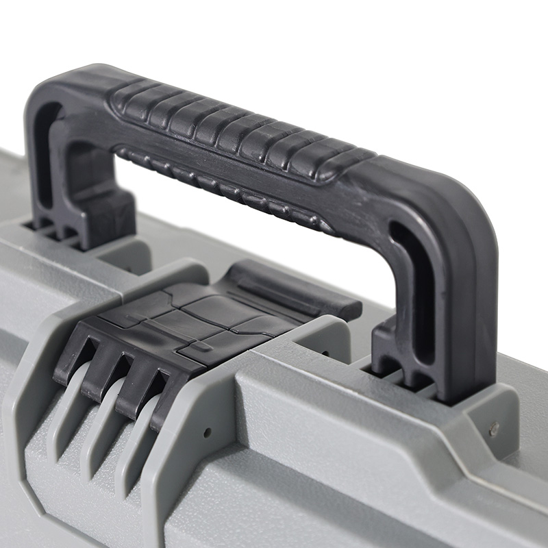 Rugged Outdoor Rifle Transport Case