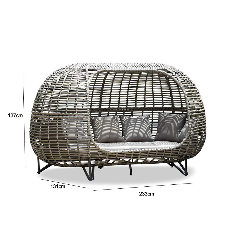 Garden Rattan Daybed