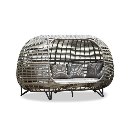 Garden Rattan Daybed