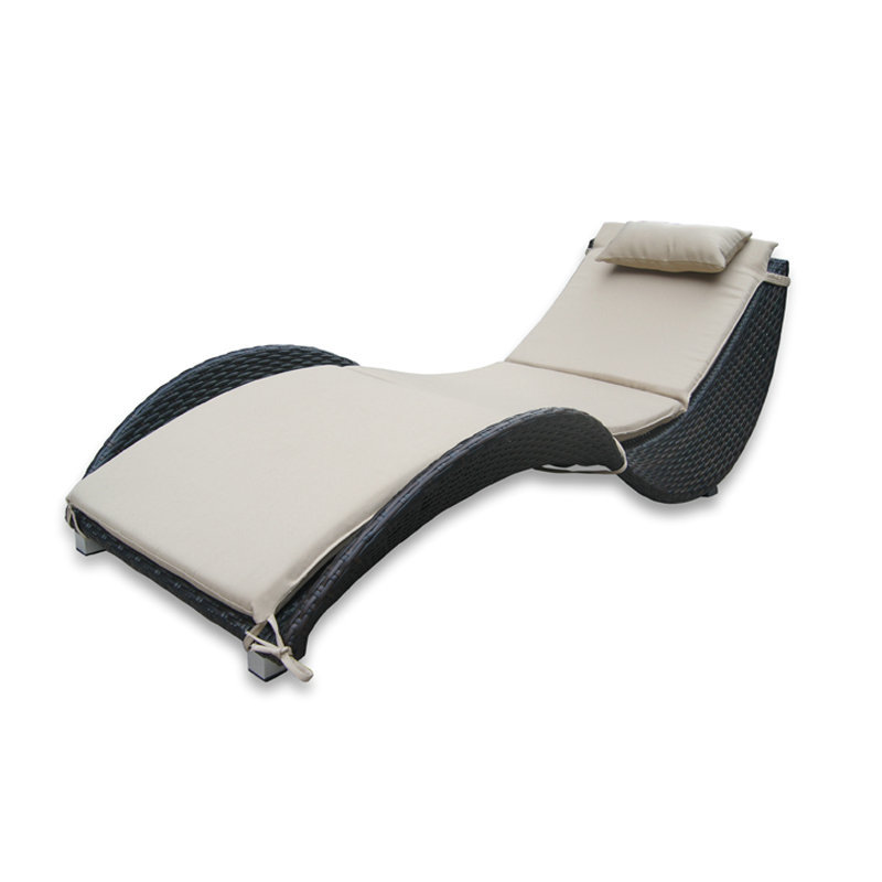 S Shape PE Wicker Chaise Lounge