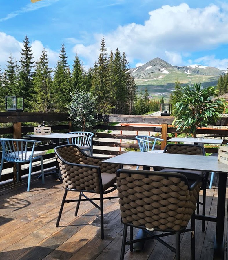 Rope Weaving Chair in Outdoor Restaurant