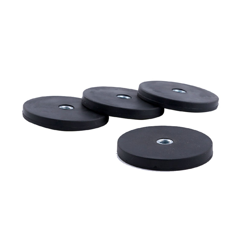 TT Type Rubber Cover Strong Magnets With Screw Holes