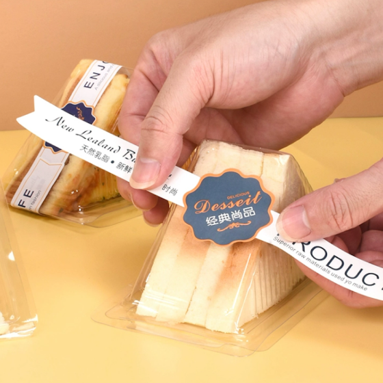 Comment marquer vos boîtes en plastique PET ?