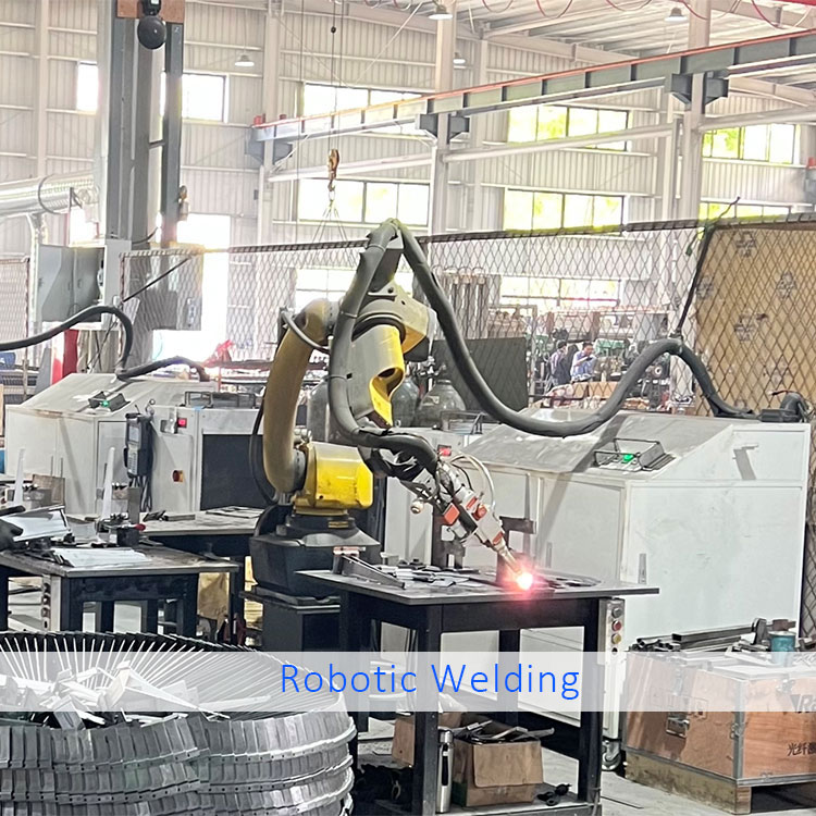 5-Robotic-Welding-机械手焊接.jpg 5-Robotic-Welding-机械手焊接.jpg