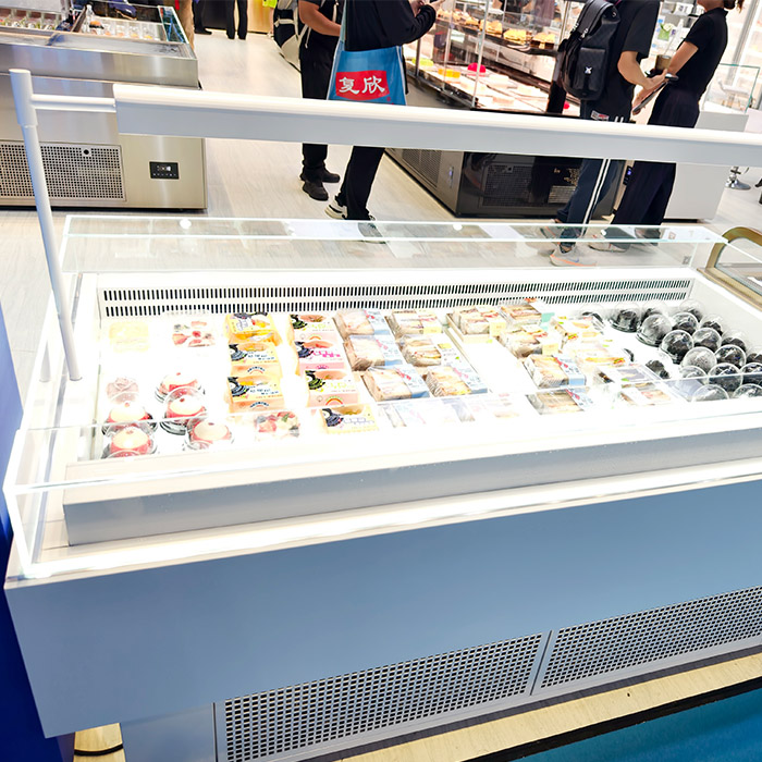 Refrigerated Cake Display Cabinet