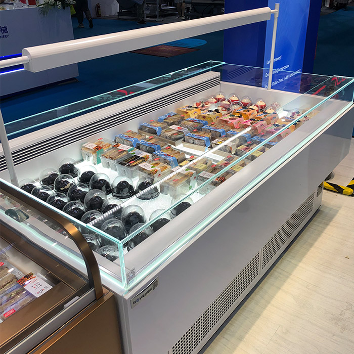 refrigerated cake display case