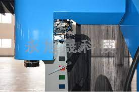 automatic drawing-in machine