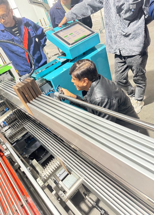 automatic threading machine
