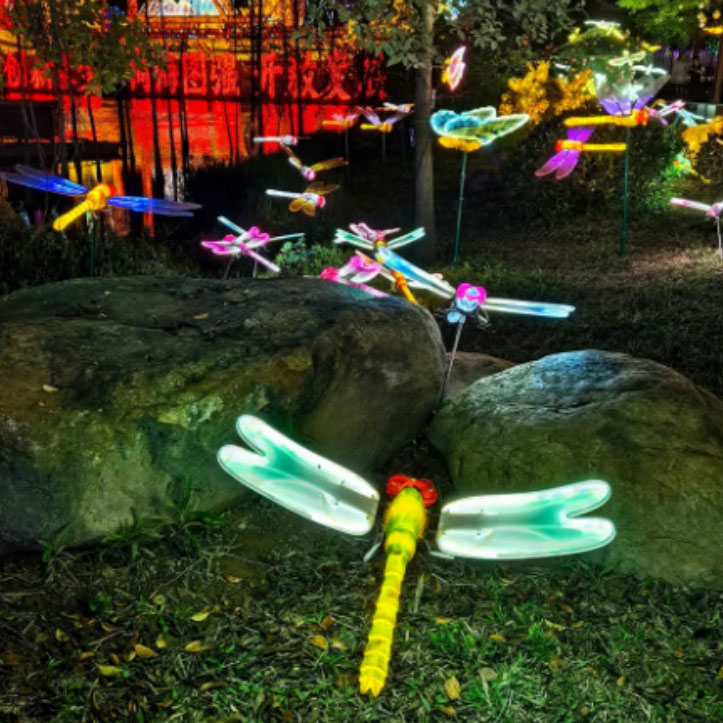 Lampu Luaran LED Motif 3D Dragonfly Flying Dinamik