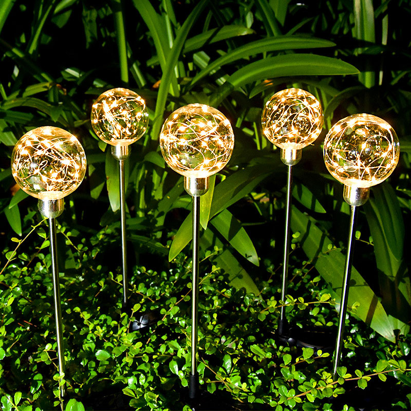 Solar garden globe stake light