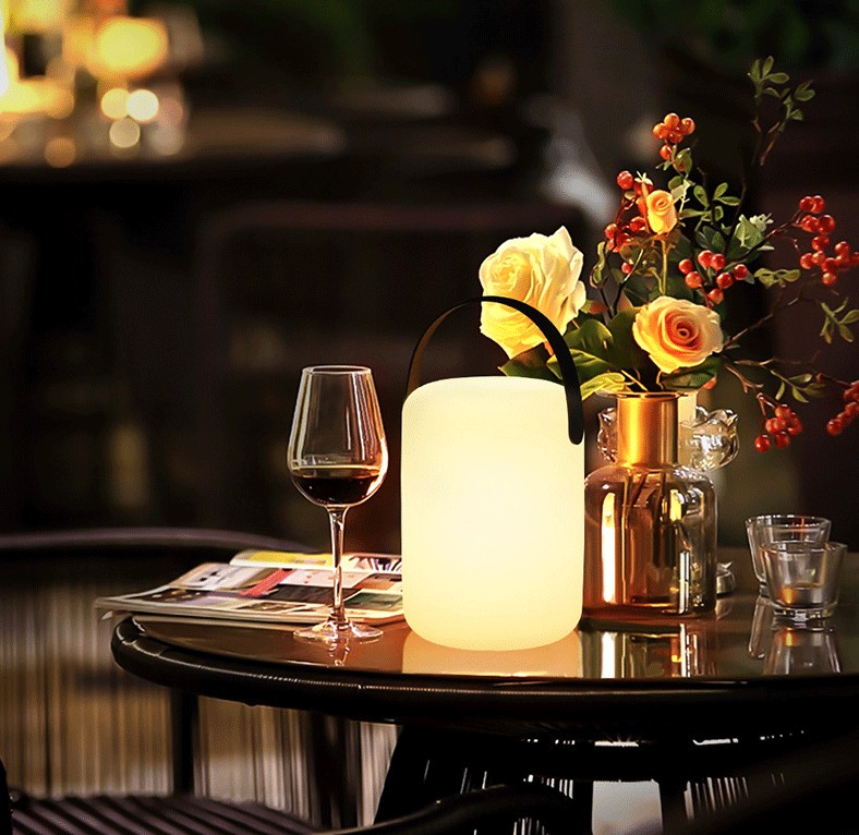 IP65 waterdichte, draagbare en oplaadbare LED-kampeerlamp