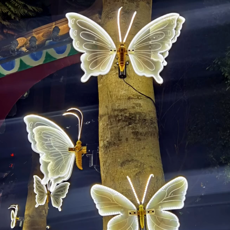 Dynamische vlinderlamp voor buitenboomdecoratie