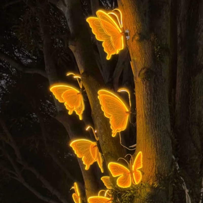 Dynamische vlinderlamp voor buitenboomdecoratie