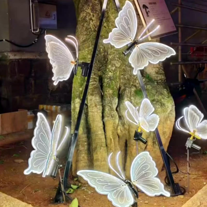 Dynamische vlinderlamp voor buitenboomdecoratie