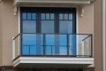 Main courante décorative de clôture de balcon en aluminium pour balustrades de garde-corps en verre d'escalier
