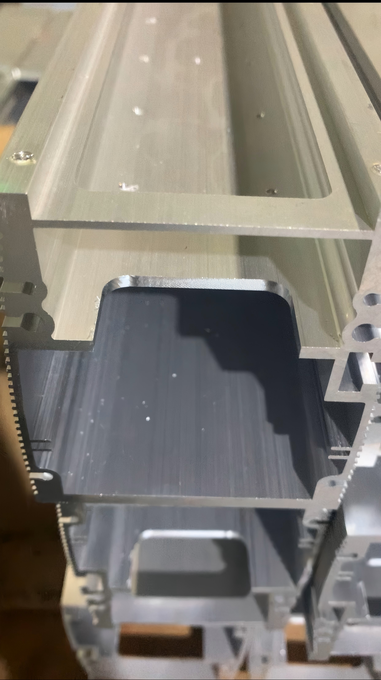 aluminum extrusion part