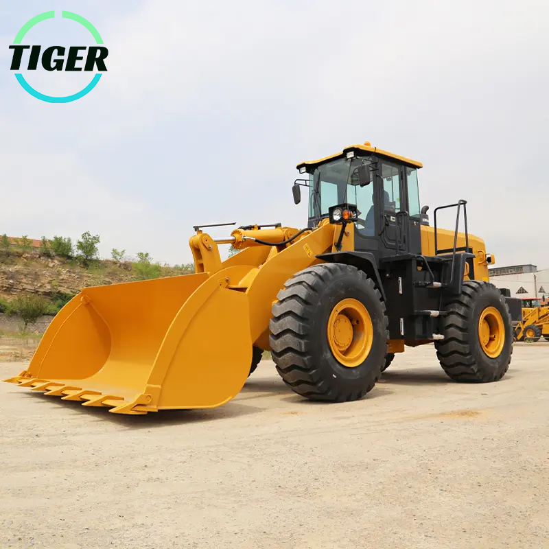 Welcome to visit our construction machinery warehouse in Shanghai