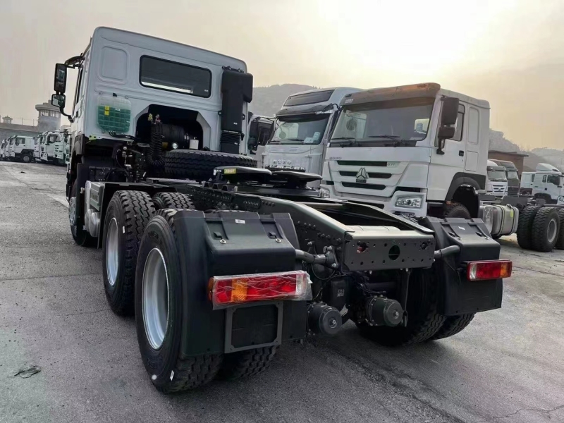 Camion tractor Howo 6x4