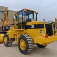 Incarcator pe pneuri CAT 938 folosit