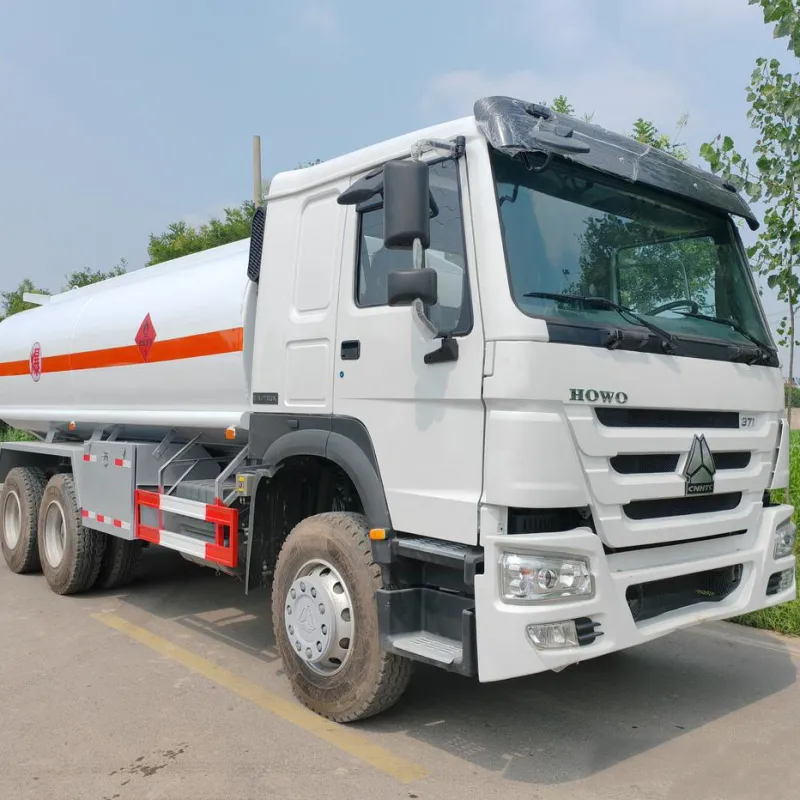 Howo 6X4 Kraftstofftankwagen