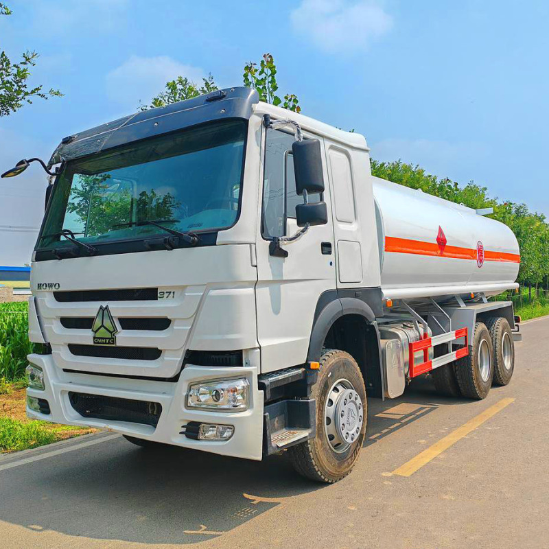 Howo 6X4 Fuel Tank Truck
