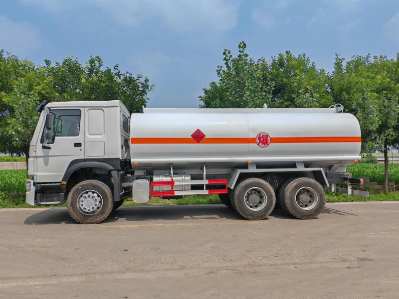 Howo 6X4 Kraftstofftankwagen