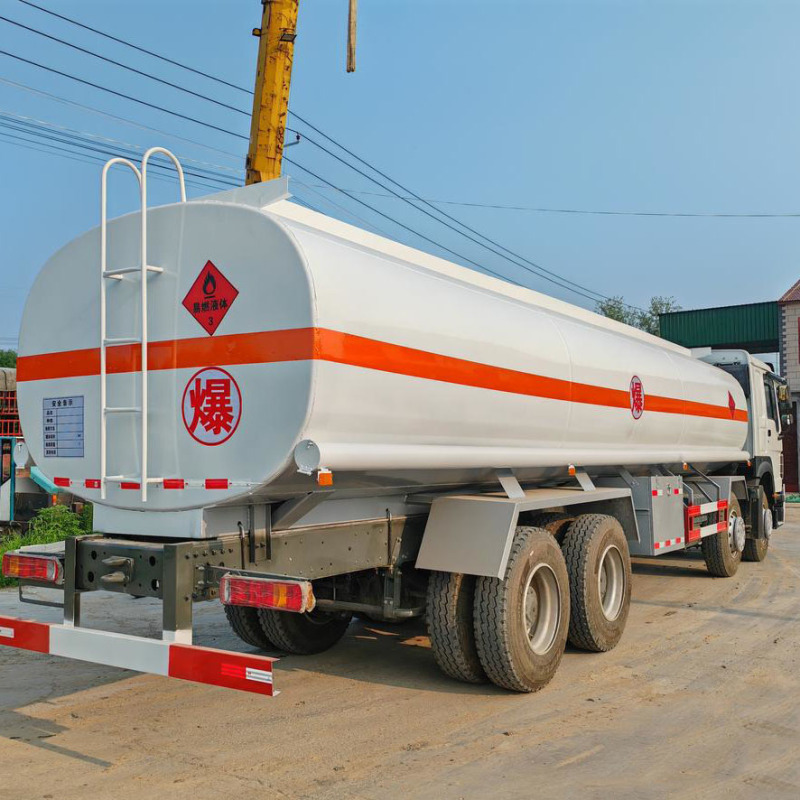 Howo 8X4 Fuel Tank Truck
