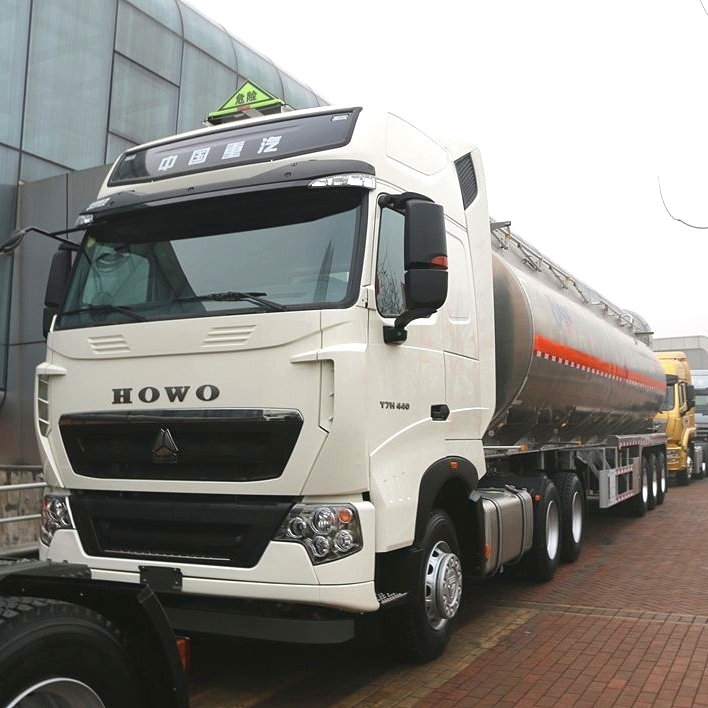 Howo T7H Fuel Tank Truck