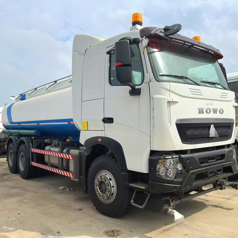 Howo T7H Water Tank Truck
