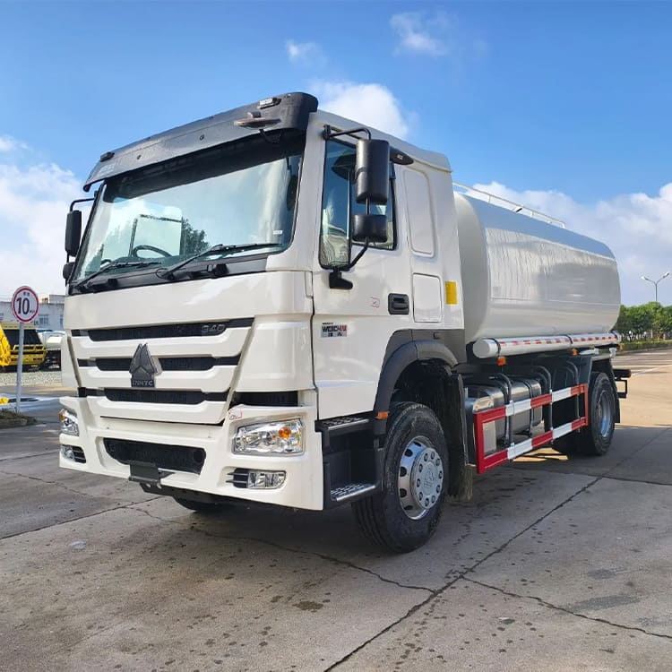 Howo 4X2 Water Tank Truck