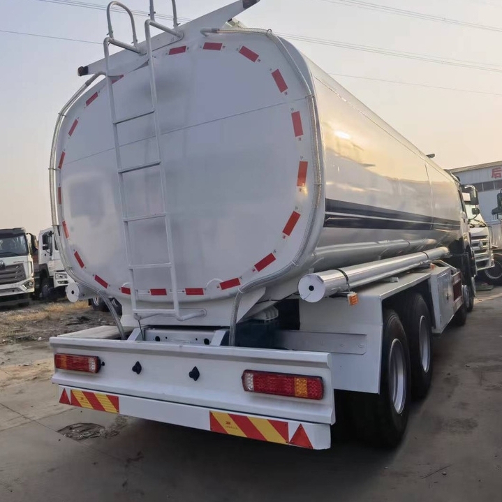 Howo 8X4 Water Tank Truck