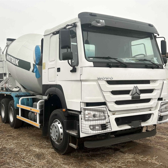 Autobetoniera Howo 380