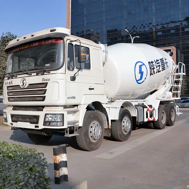 کامیون میکسر بتن شاکمن F3000 8x4