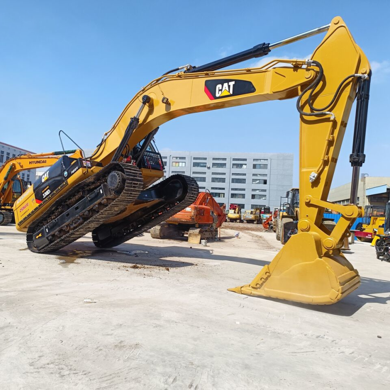Excavator CAT 330 folosit