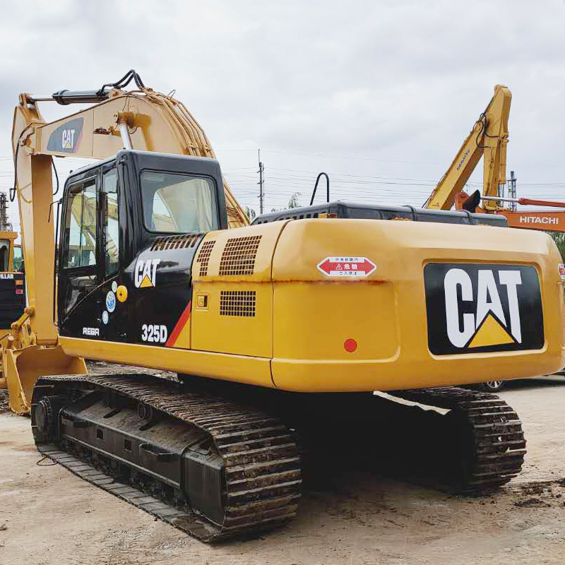 Excavator CAT 325 folosit
