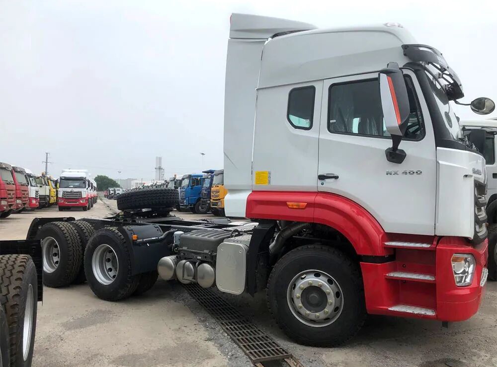 Howo NX 400HP 6x4 Tractor Truck