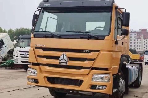 Explore 4x2 Performance: Howo 371hp 4x2 Tractor Truck