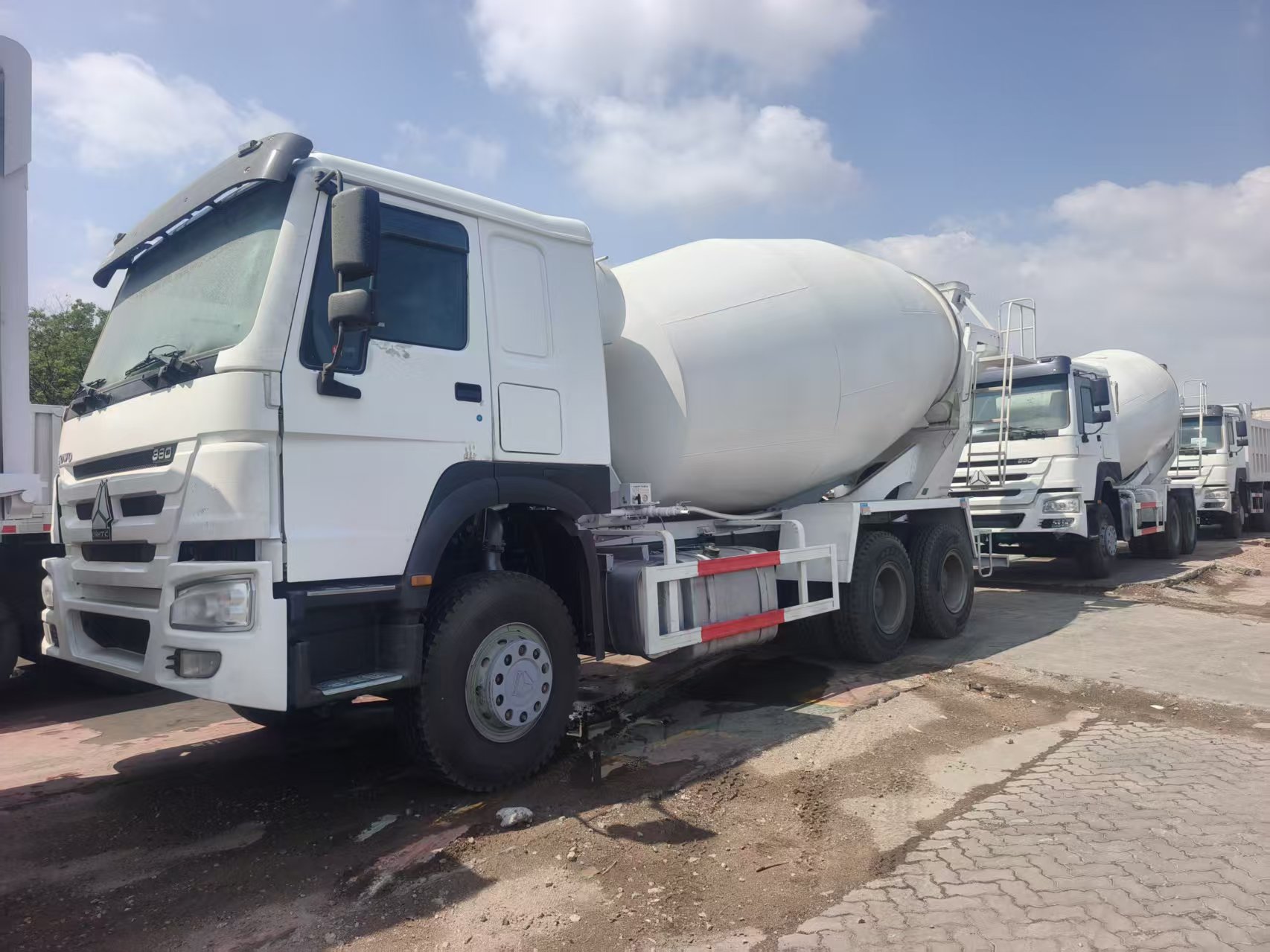 Howo 380 Concrete Mixer Truck