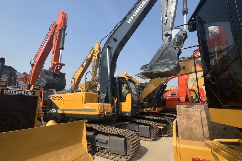 Hyundai 220LC-9S: Reliable Mining and Earthmoving Excavator Solution