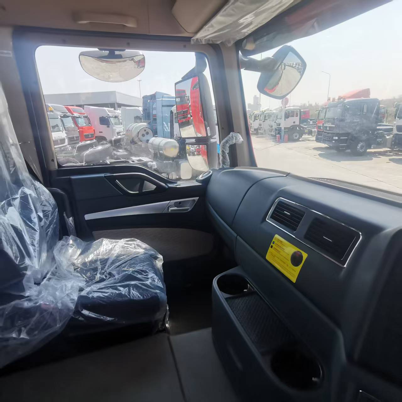 Howo NX Tractor truck Howo NX Tractor truck
