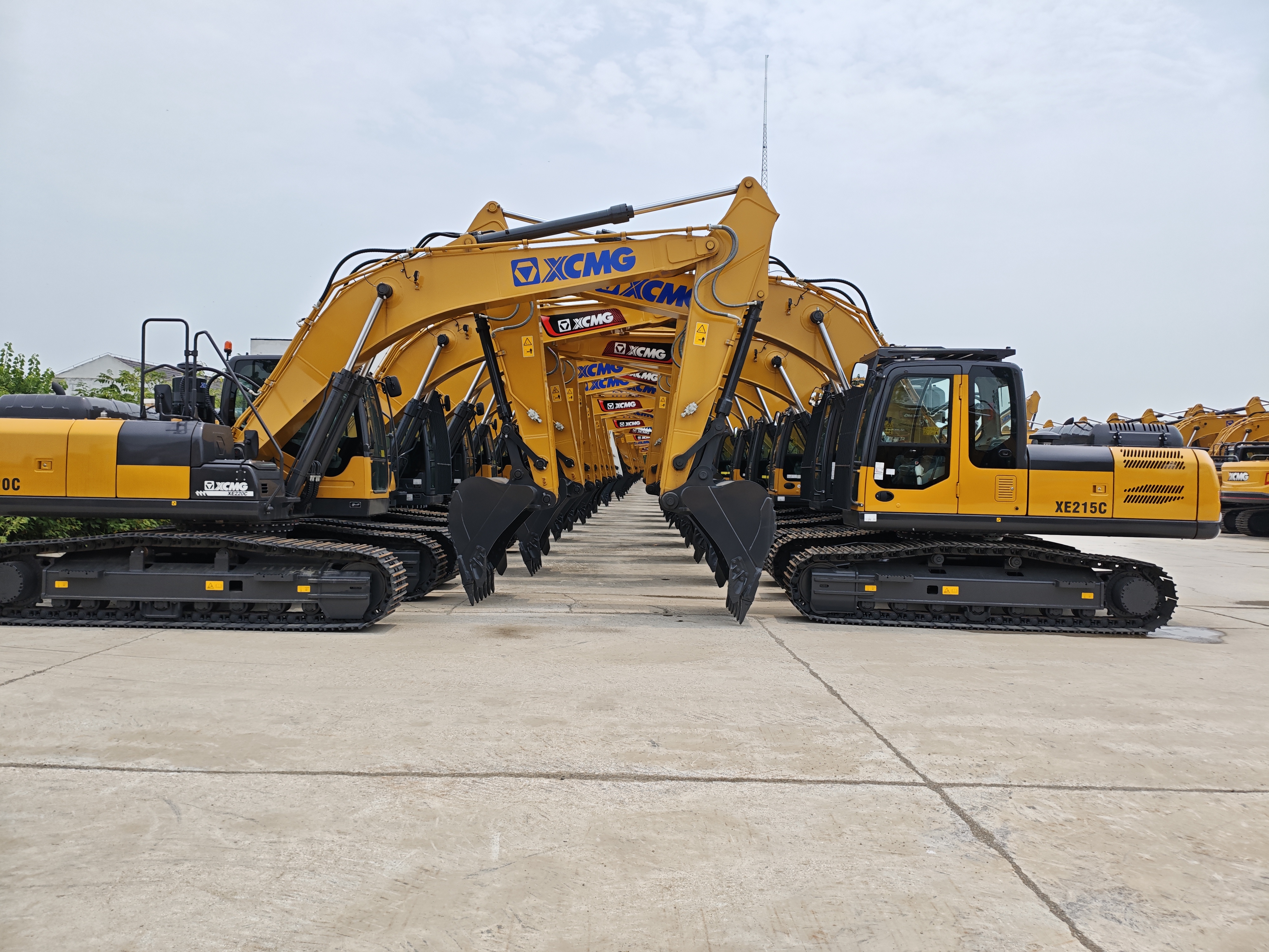 XCMG XE215C Excavator