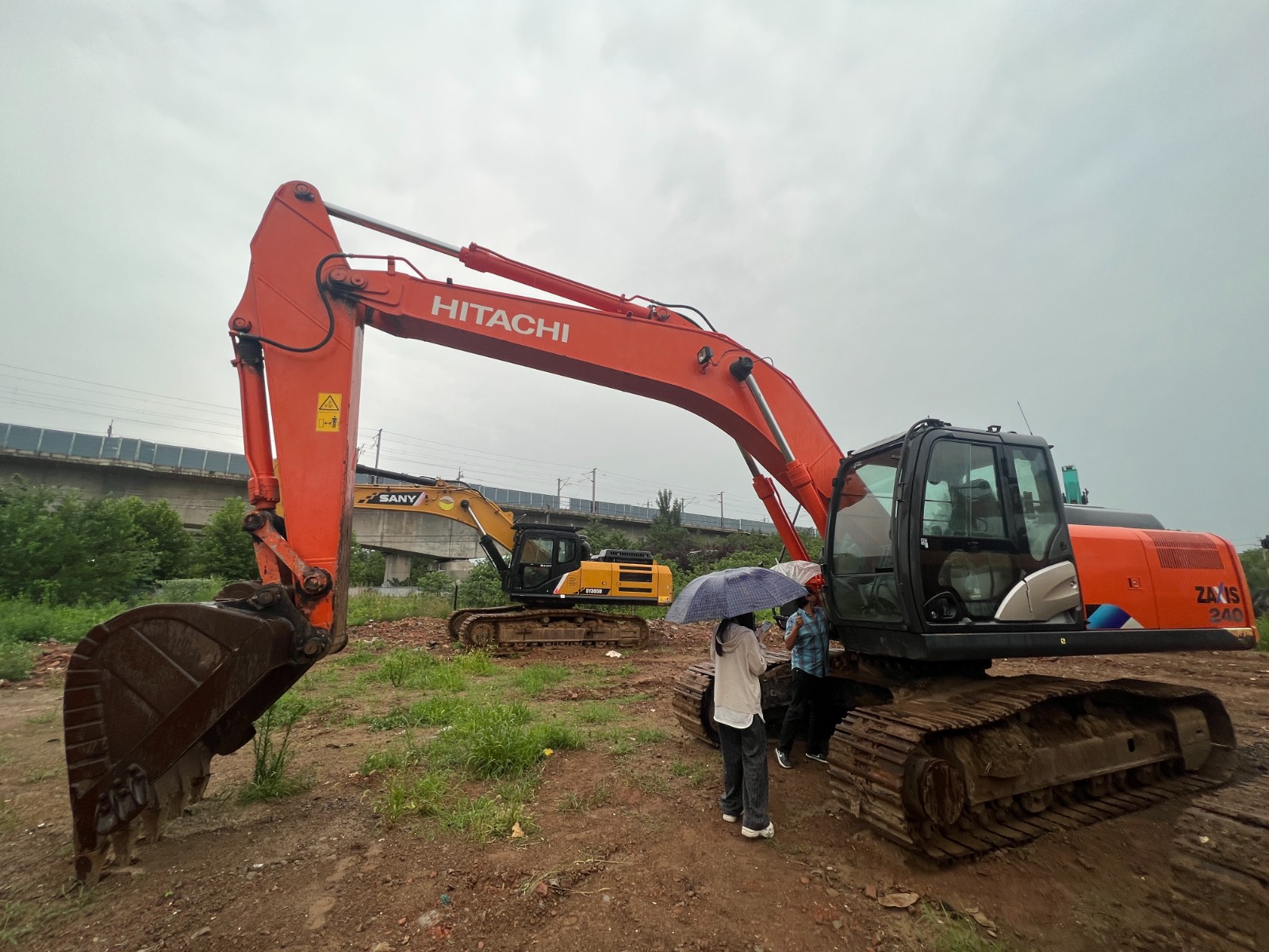 Hitachi EX2400 Excavator Hitachi EX2400 Excavator